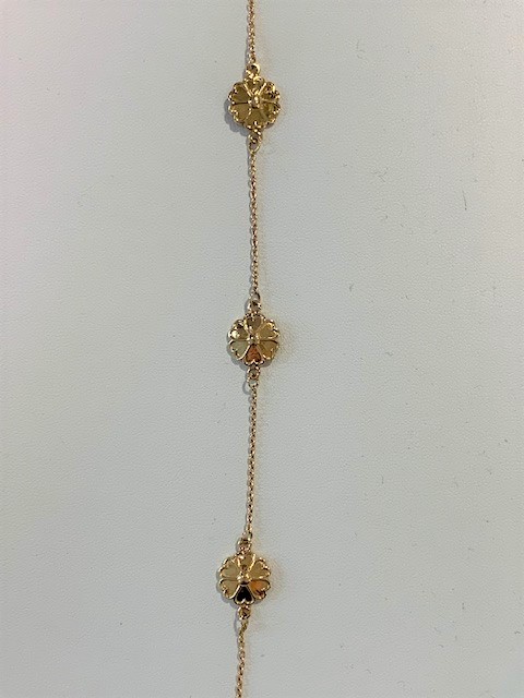 Uppland Bransoletki 3 blommor Złoto 17+1 cm w grupie Bransoletki / Złote bransoletki w SCANDINAVIAN JEWELRY DESIGN (820079180)